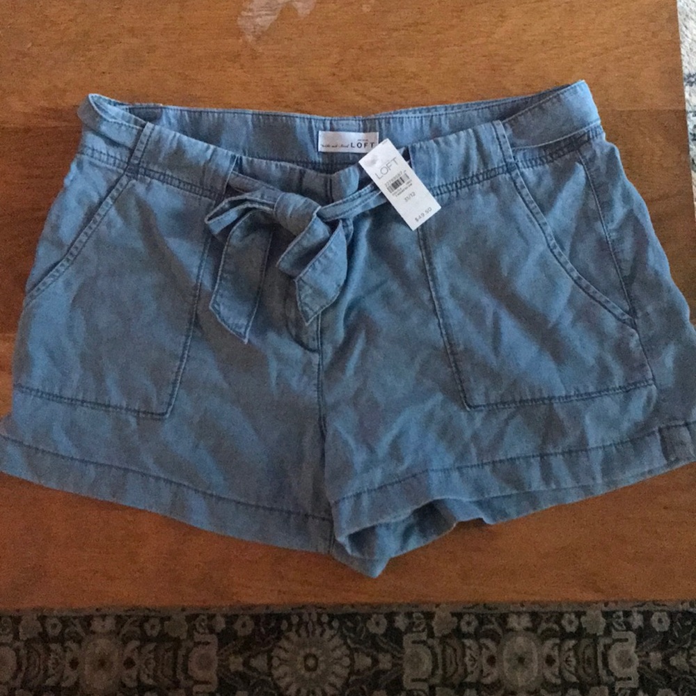 ☀️NWT☀️ LOFT Super soft tie waist chambray shorts